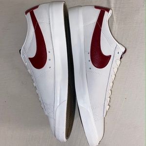 Nike SB blazer low GT summit white team red
